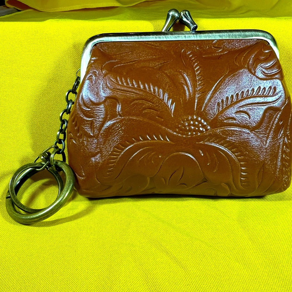 Patricia Nash  Leather Tooled Borse with Kiss Lock Wristlet or CC Coin Wallet